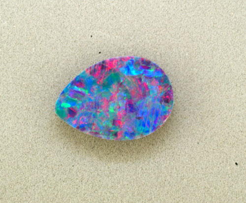 9x6mm Pear Australian Opal Doublet (0.90 ct) 9x6mm Pear Australian Opal Doublet (0.90 ct)