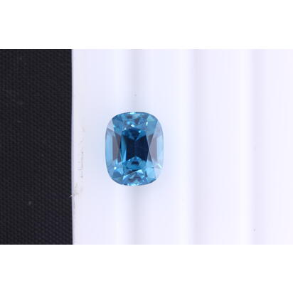 10.89x8.68x6.86 Cushion Blue Zircon (7.12 ct) 10.89x8.68x6.86 Cushion Blue Zircon (7.12 ct)
