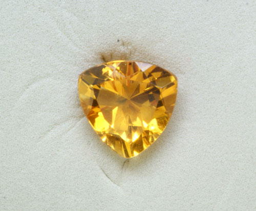 6mm Trillion Citrine Checkerboard (0.58 ct) 6mm Trillion Citrine Checkerboard (0.58 ct)