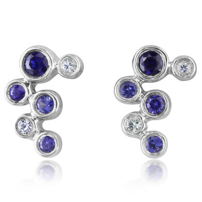 14K White Gold Graduated Blue Sapphire Earrings 14K White Gold Graduated Blue Sapphire Earrings