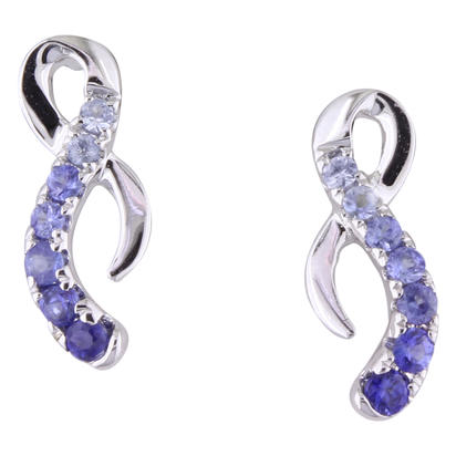 14K White Gold Graduated Blue Sapphire Earrings 14K White Gold Graduated Blue Sapphire Earrings