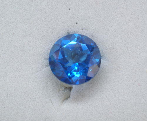 2mm Round Kashmir Blue Topaz (0.06 ct) 2mm Round Kashmir Blue Topaz (0.06 ct)