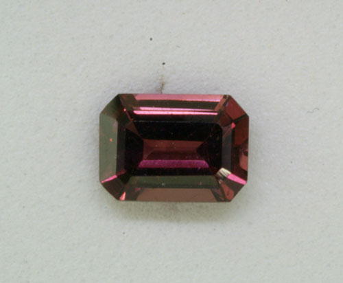 4x6 Octagon Rhodolite Garnet (0.72 ct) 4x6 Octagon Rhodolite Garnet (0.72 ct)