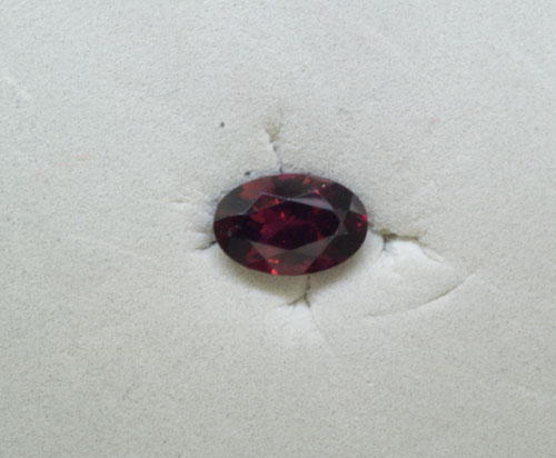 4x6 Oval Rhodolite Garnet .55ct (0.55 ct) 4x6 Oval Rhodolite Garnet .55ct (0.55 ct)