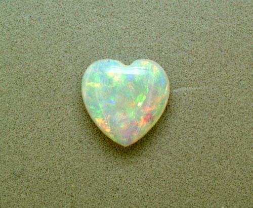 4mm Heart Australian Opal (0.13 ct) 4mm Heart Australian Opal (0.13 ct)
