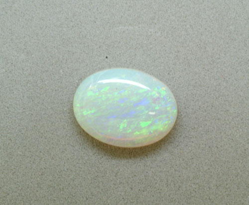 9x7 mm Oval Australian Opal (1.06 ct) 9x7 mm Oval Australian Opal (1.06 ct)