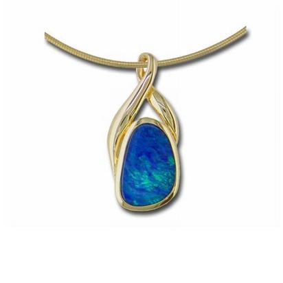 14K Yellow Gold Australian Opal Doublet Pendant 14K Yellow Gold Australian Opal Doublet Pendant