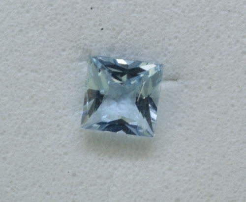 4mm Square Aquamarine (0.33 ct) 4mm Square Aquamarine (0.33 ct)