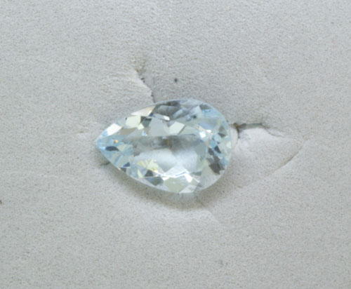 6x4 Pear Shape Aquamarine (0.35 ct) 6x4 Pear Shape Aquamarine (0.35 ct)