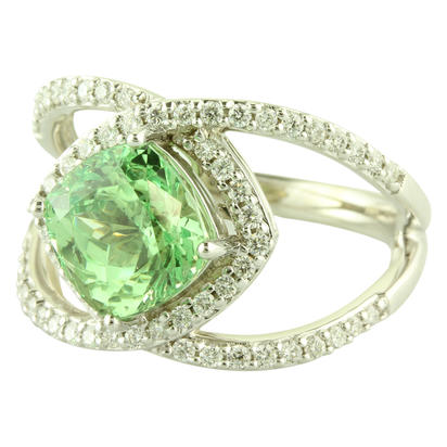 18K White Gold Mint Garnet/Diamond Ring 18K White Gold Mint Garnet/Diamond Ring