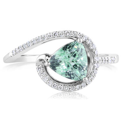 14K White Gold Mint Garnet/Diamond Ring 14K White Gold Mint Garnet/Diamond Ring