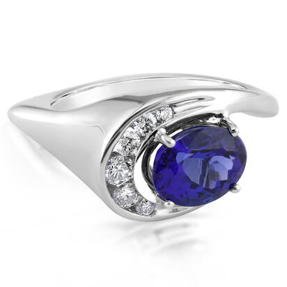 18K White Gold Tanzanite/Diamond Ring 18K White Gold Tanzanite/Diamond Ring