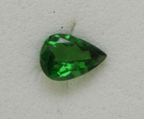 6x4 Pear Shape Tsavorite (0.40 ct) 6x4 Pear Shape Tsavorite (0.40 ct)