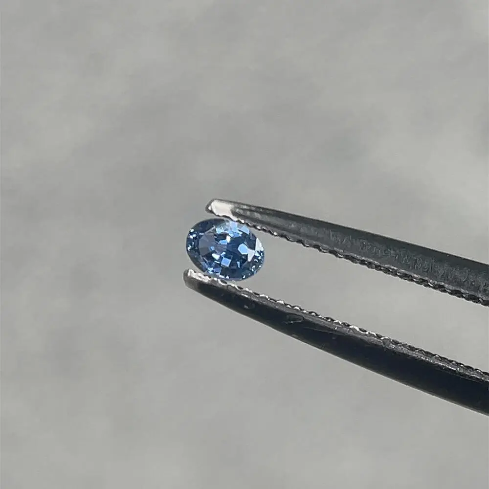 4x3 Oval Yogo Sapphire (0.20 ct) 4x3 Oval Yogo Sapphire (0.20 ct)