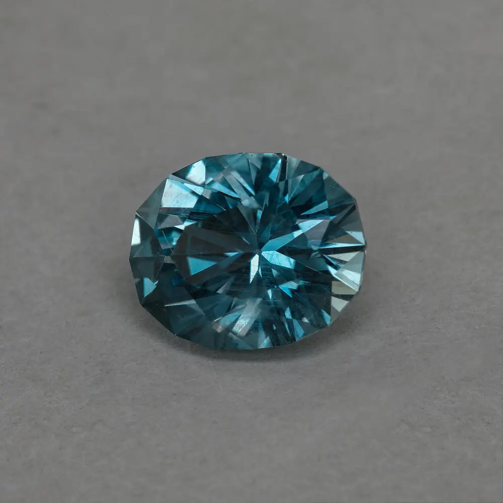8.3x6.7x5.1 Oval Montana Sapphire (2.19&nbsp;ct)