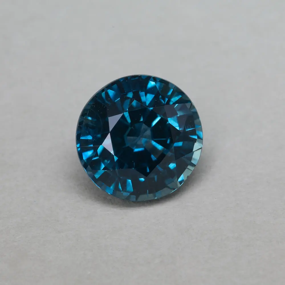 7.00-6.90x4.65mm Round Montana Sapphire (1.79 ct) 7.00-6.90x4.65mm Round Montana Sapphire (1.79 ct)