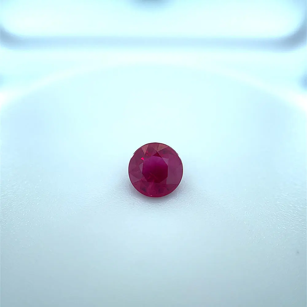 5.32mm Round Ruby (0.81&nbsp;ct)