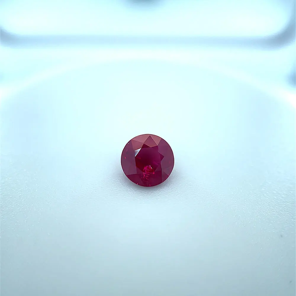 5.48mm Round Ruby (0.84&nbsp;ct)